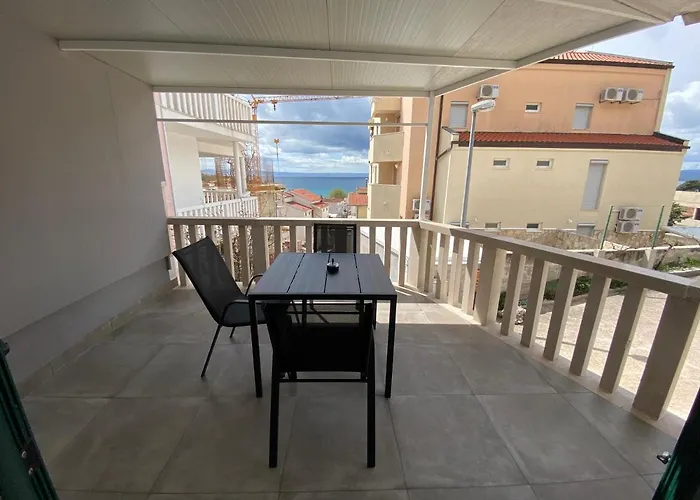 Maritom Apartments